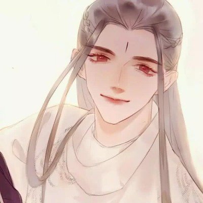 女孩不慎摔坏标本 馆长暖心安抚